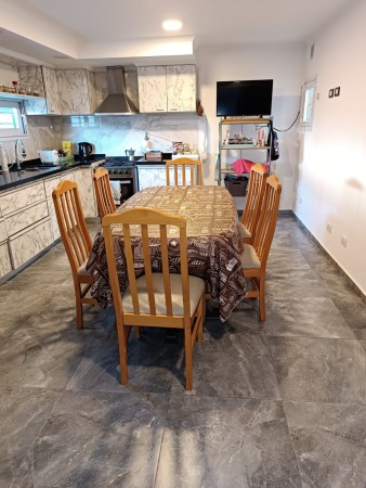 Chalet moderno ideal dos familias