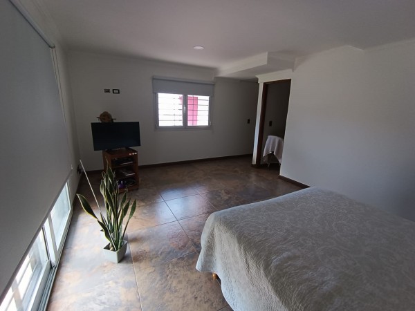 Chalet moderno ideal dos familias