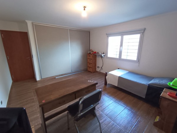 Chalet moderno ideal dos familias