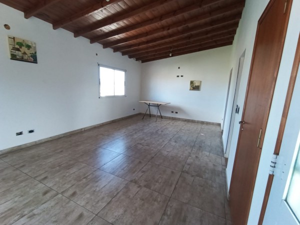 Chalet moderno ideal dos familias