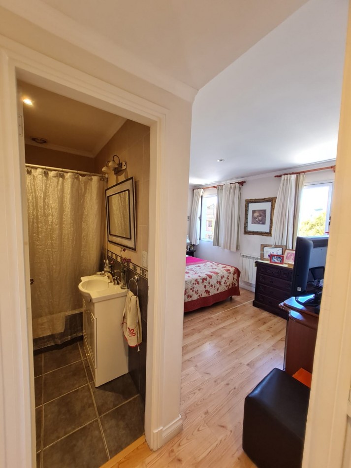 Triplex Barrio San Carlos