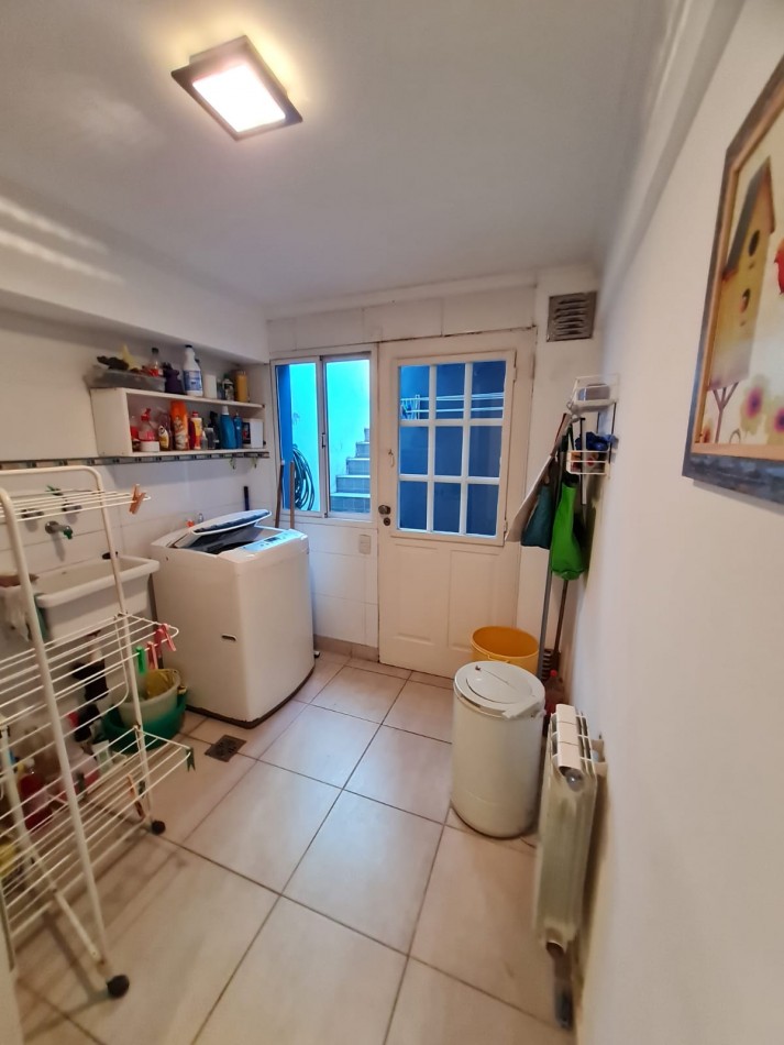 Triplex Barrio San Carlos