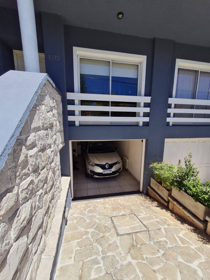 Triplex Barrio San Carlos