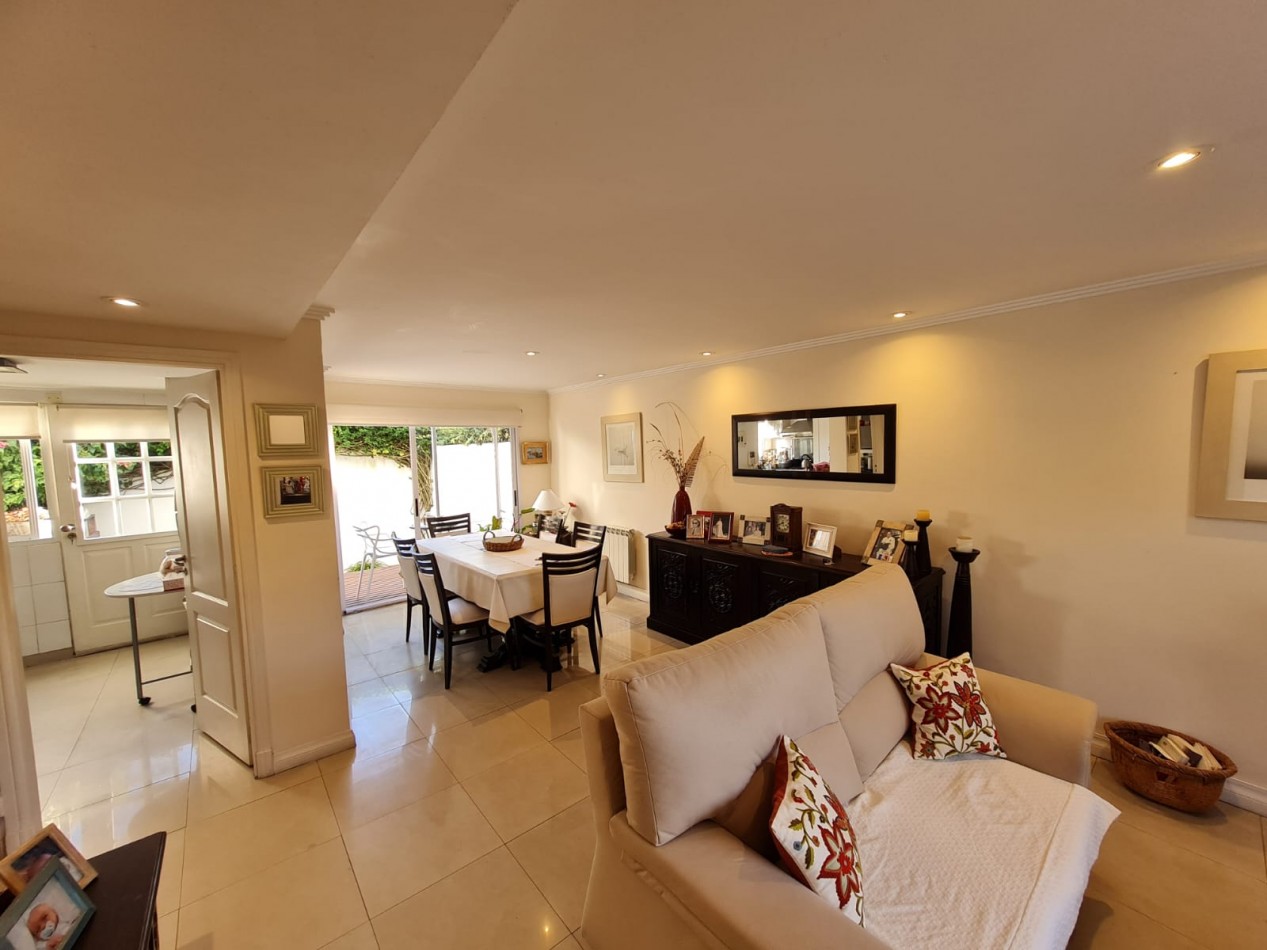 Triplex Barrio San Carlos