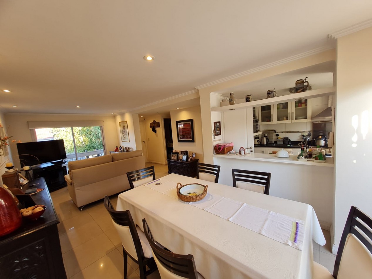 Triplex Barrio San Carlos