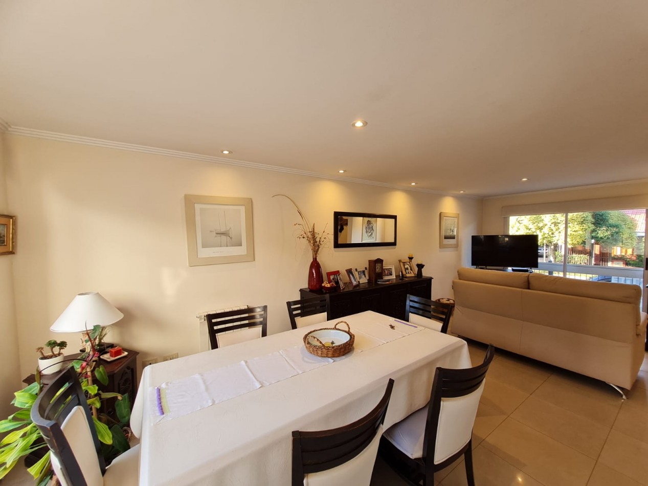 Triplex Barrio San Carlos