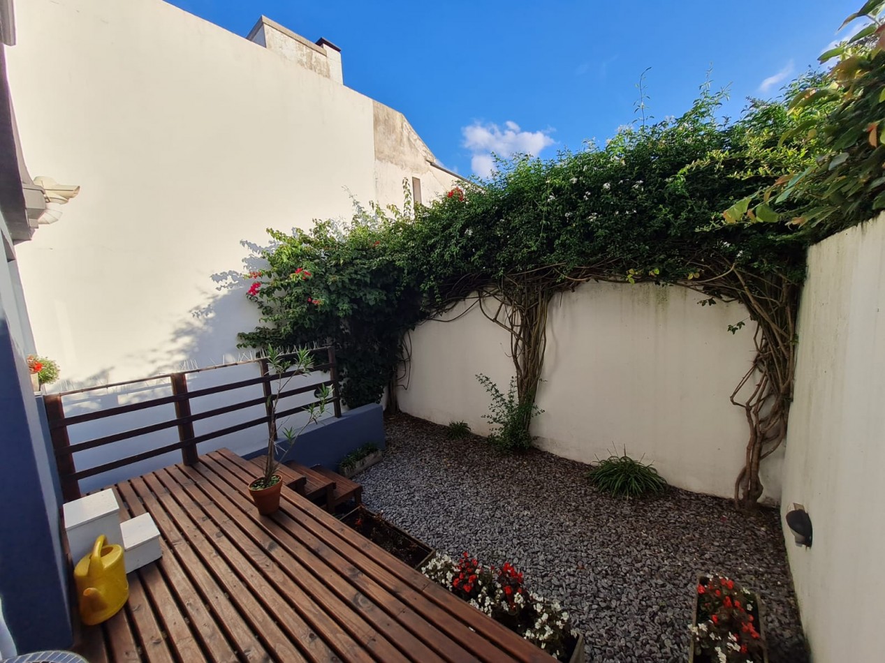 Triplex Barrio San Carlos