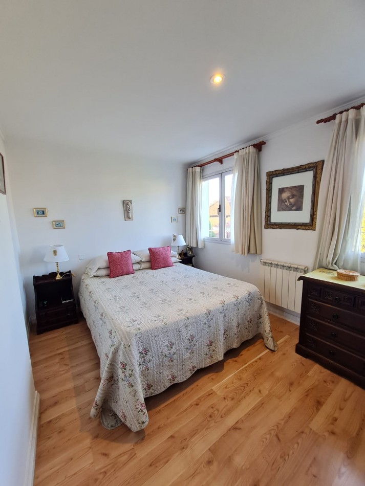 Triplex Barrio San Carlos