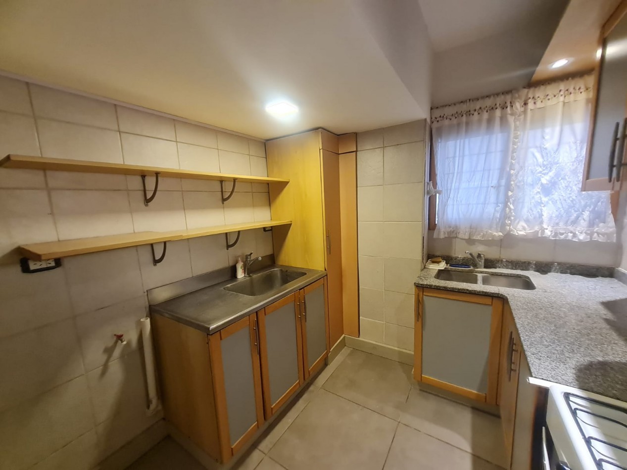 OPORTUNIDAD Departamento Playa grande 4 Amb con cochera y Baulera