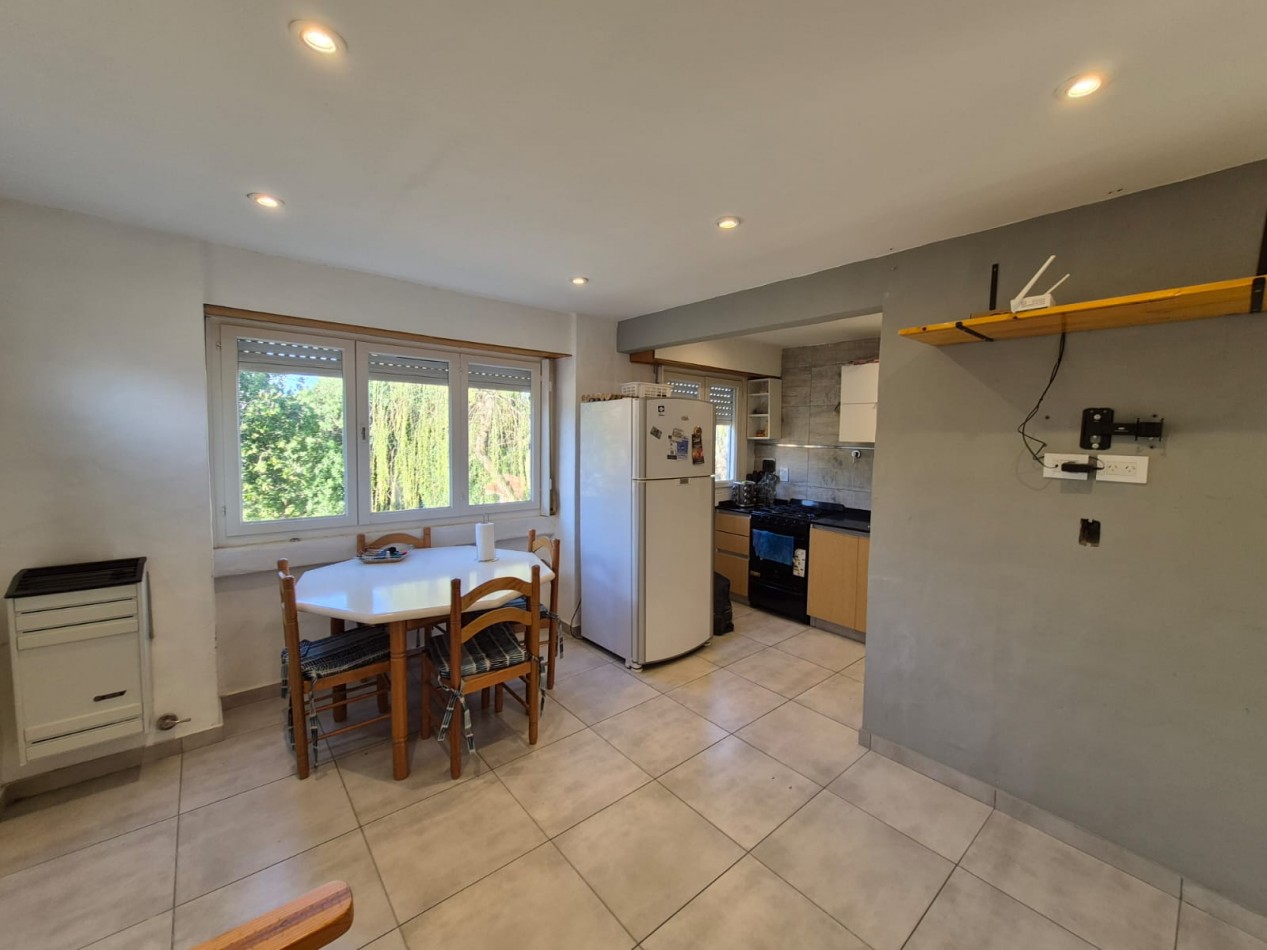 Departamento 2 amb reciclado con cochera fija 