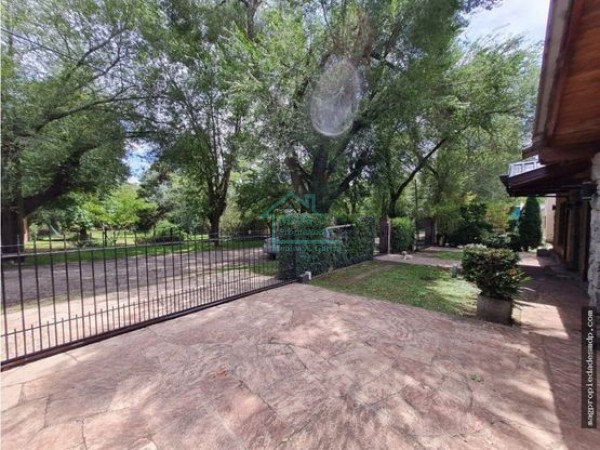 Chalet Colina Alegre