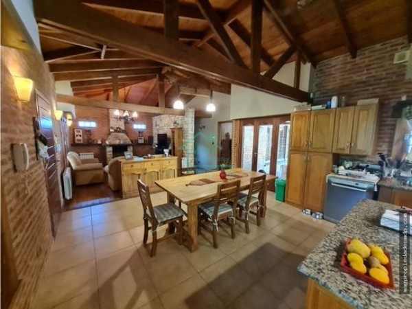 Chalet Colina Alegre