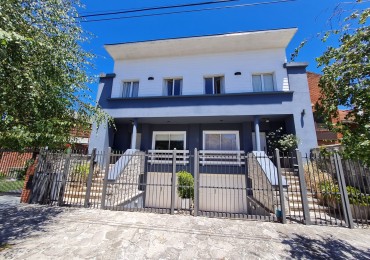 Triplex Barrio San Carlos